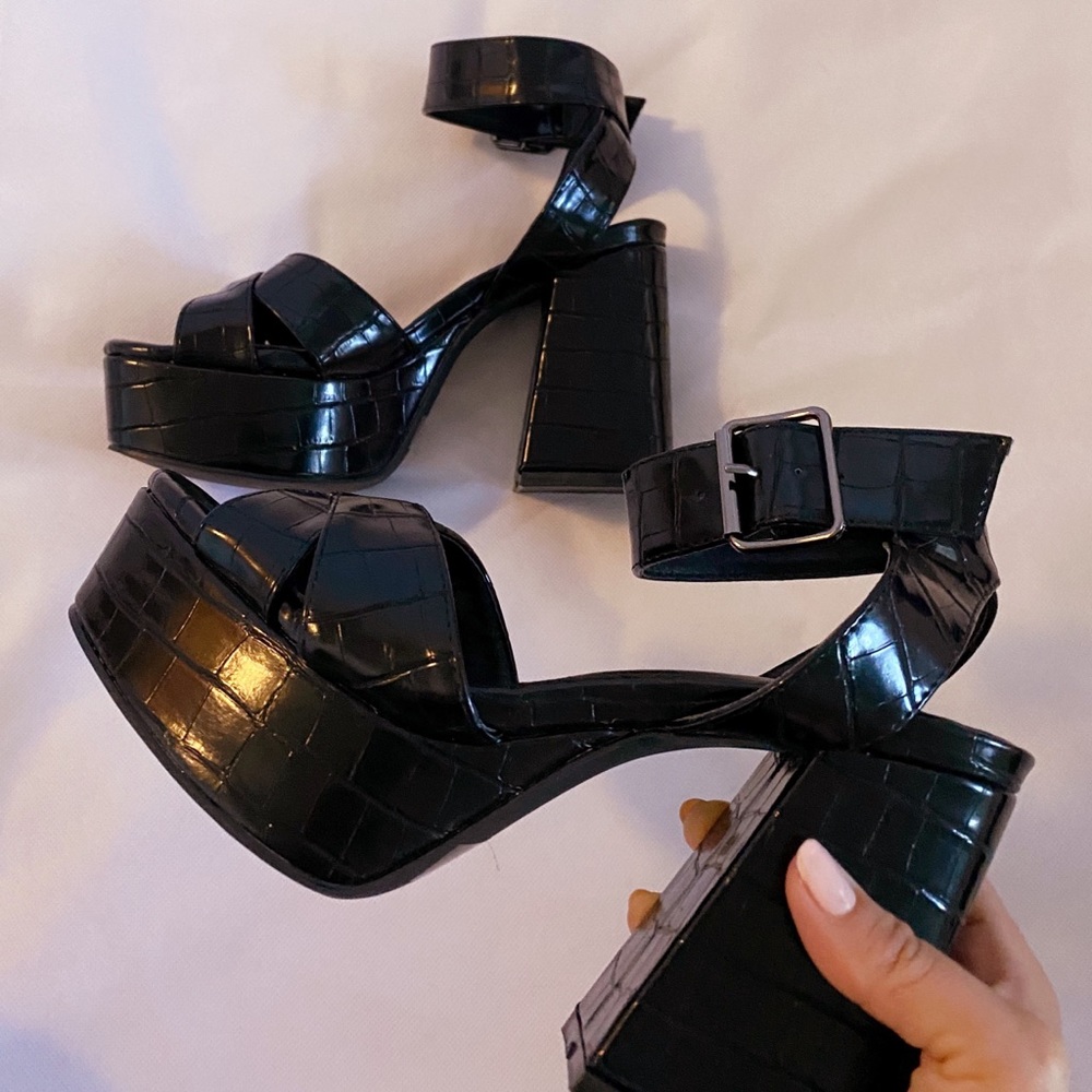Chunky Platform Heel in Black